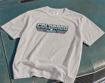 Retro Colorado T-shirt, arcade-stijl jaren 80 vintage bergprint T-shirt, esthetisch Colorado cadeau, nostalgisch outdoor shirt voor wandelliefhebbers