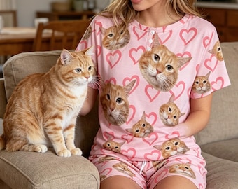Conjunto de pijama personalizado com foto de gato, roupa de dormir personalizada com o rosto do seu pet e coração, pijama de manga curta, presente ideal para mães de gatos e amantes de gatos.