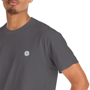 90s CD Pixel Art T-Shirt – Y2K Vaporwave