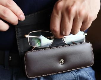 Estuche de cuero para gafas con cinturón / Funda delgada para gafas con presilla para cinturón / Estuche de cuero marrón para gafas de lectura / Soporte para gafas de sol para hombre