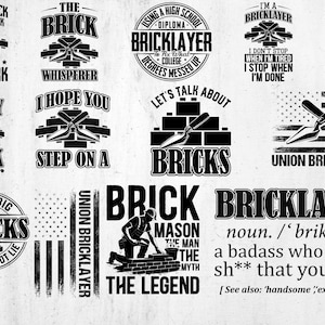 Könnte beinhalten: Sammlung von schwarz-weißen Grafikdesigns mit Maurer-Themen. Designs beinhalten Texte wie "Bricklayer", "Hard Work" und "Union Bricklayer" zusammen mit Ziegel- und Kellen-Illustrationen.