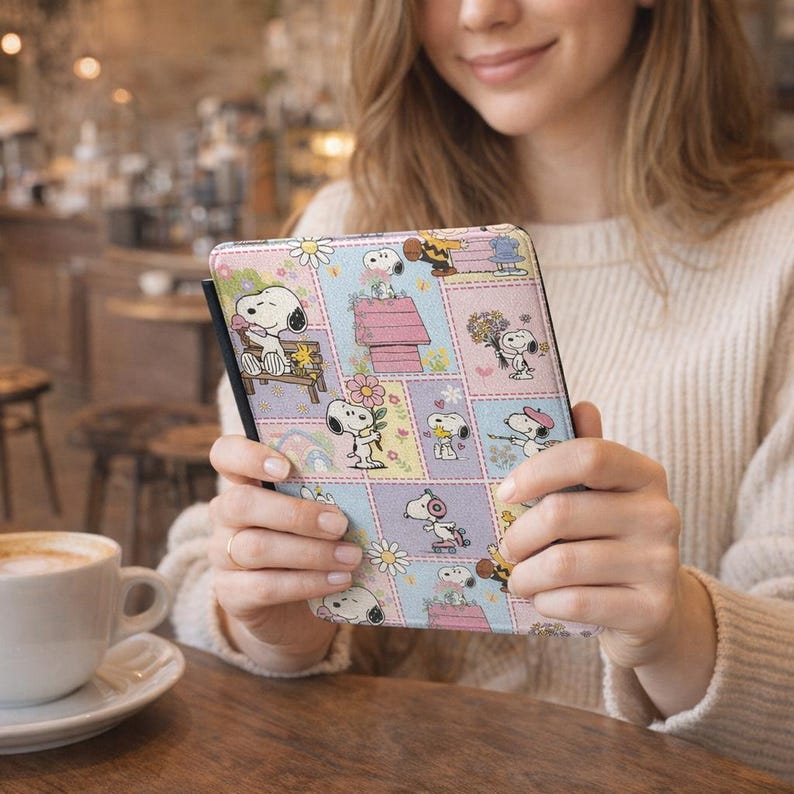 Patchwork Pattern Kindle Case | Dog Cartoon Cover image 1