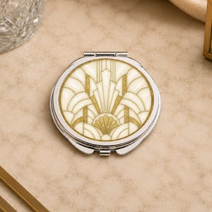 ハンドメードデザインのコンパクトミラー 1920s hand mirror - Etsy 日本