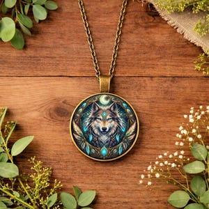 Wolf Spirit Animal Necklace • Wolf Totem Jewellery • Strength & Loyalty Pendant • Spiritual Wolf Necklace • Alpha Wolf Gift • Gift for her
