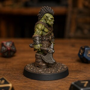 Orkkrigare med yxa STL — Ragnarok Online-inspirerad Orkminiatyr för DnD 3D-utskriftsbord bild 4