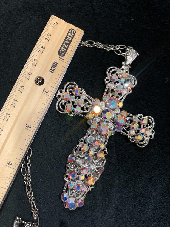 オーロラカラー クロス ネックレス オーロラの虹色に輝く大きな十字架のネックレス。 - Etsy 日本