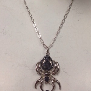 Spider drop necklace in silver plated