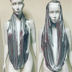 Mesh metal infinity scarf in silver