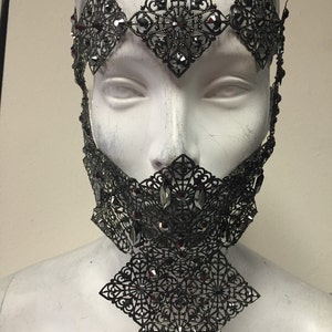 metallic lace mask