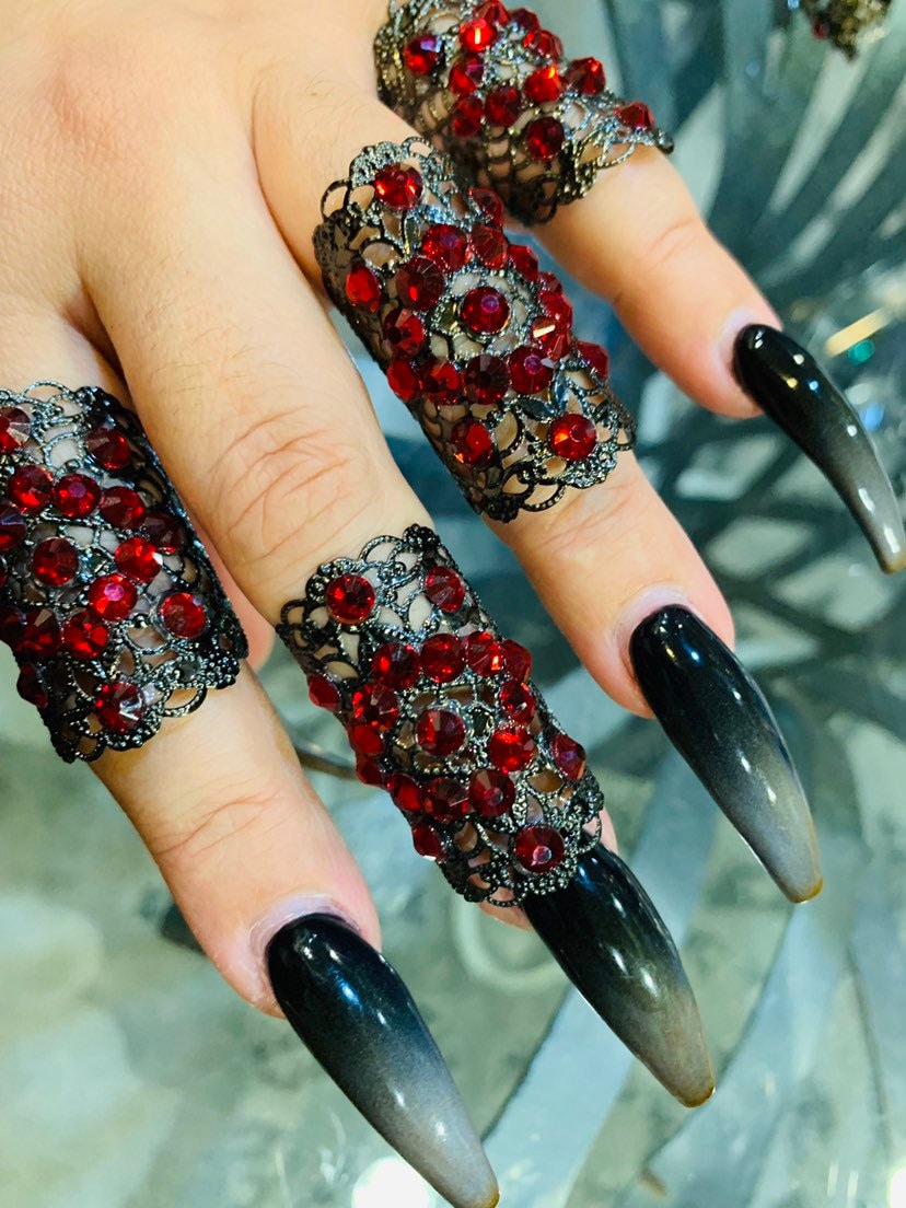 Red and Black Lace Rings (set of 5) - Etsy