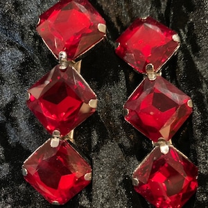 2 pinzas para el pelo de cristal rojo