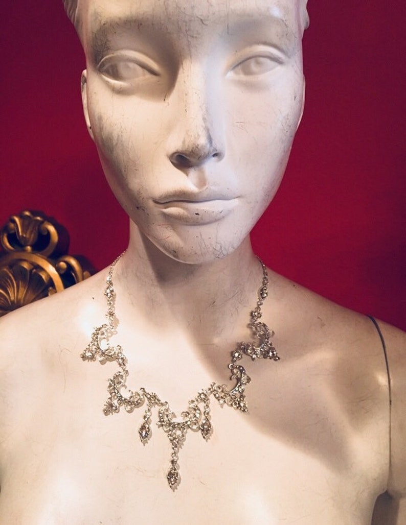 Classic necklace