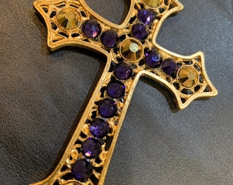 Prayer cross in purple and gold
