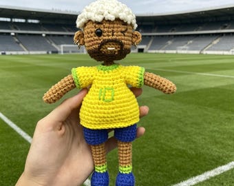Handmade knitted Messi figurine ornaments, football fan collection gifts, tabletop pedestal ornaments, Father's Day.Wedding party