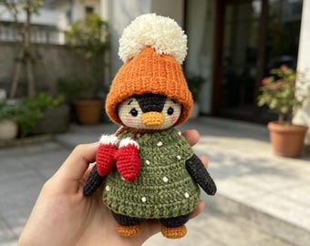 Hand-knitted winter penguin dolls, table decorations, and collectible doll ornaments. Children's gifts, Father's Day.