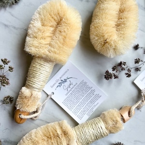 Sisal Botanical Body Brush - natural fiber brush for dry brushing and exfoliation, plastic-free, shower scrub, plant-based fibers, natural