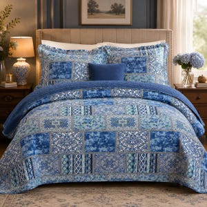 Blue Bohemian Patchwork Quilt Set | Reversible Cotton Bedspread, Farmhouse Bedroom Decor