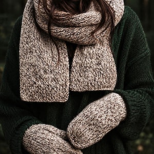 Beginner Scarf Knitting Pattern, Modern Minimalist Scarf, Beginner Knitting Pattern, Worsted Yarn Scarf, Women's Fall Winter Accessory