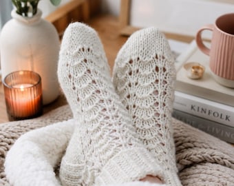 Lace Socks Knitting Pattern, Thick Winter Socks Pattern, Easy Top-Down Knit Socks, Women Lace Worsted-Weight Socks, Cozy Knit Socks, Videos