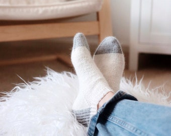 KNITTING PATTERN ⨯ Retro Ankle Socks Knitting Pattern ⨯ Beginner Socks Knit Pattern ⨯ Easy Knit Shortie Socks Pattern, Socks Knit Pattern