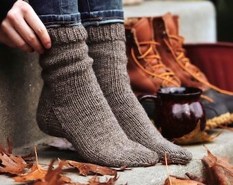 KNITTING PATTERN ⨯ Beginner Socks Knit Pattern ⨯ Cozy Boot Socks Knitting Pattern, Easy Knit Socks Pattern ⨯ Beginner Socks Knitting Pattern