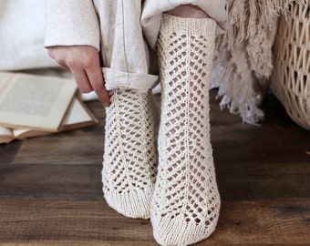 KNITTING PATTERN ⨯ Lace Socks Knitting Pattern, Women Knit Socks ⨯ Easy Socks Knitting Pattern, Lace Socks Easy Socks Knitting Pattern
