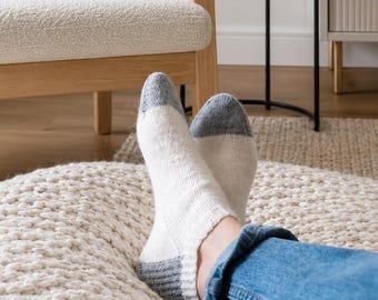 Retro Ankle Socks Knitting Pattern, Color Block Beginner Socks Knit Pattern, Top Down Womens Easy Knit Shortie Socks Pattern Video Tutorials
