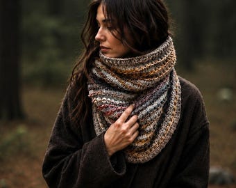 Padrão de tricô para cachecol com gola pompom, padrão fácil de tricô para cachecol infinito, padrão de tricô para cachecol circular, padrão de tricô para cachecol de outono, vídeos