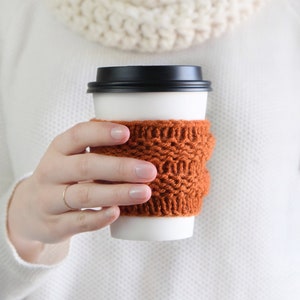 KNITTING PATTERN ⨯ Coffee Cozy Knitting Pattern, Beginner Knit Pattern ⨯ Easy Knitting Pattern, Tea Cozy Knit Pattern, Easy Knitting Pattern