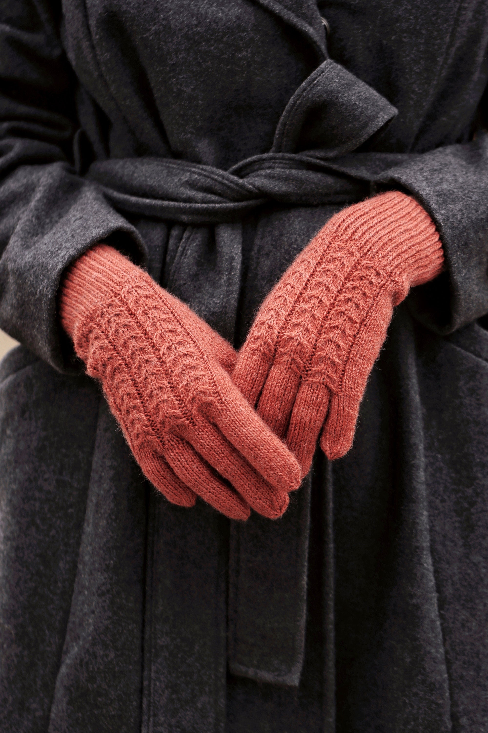 KNITTING PATTERN ⨯ Cable Gloves Knitting Pattern, Women Gloves Knit Pattern ⨯ Classic Gloves DIY Knit Pattern, Mittens Knitting Pattern