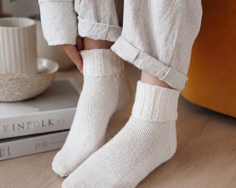 Basic Socks Knitting Pattern, Easy Ankle Fold-Over Knit Socks, Women Easy Socks Knitting Pattern, Top-Down Classic Socks Pattern, Videos
