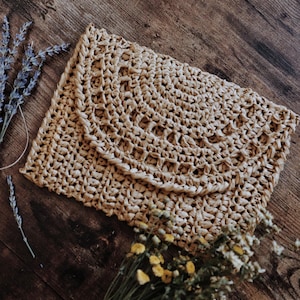 Raffia clutch crochet pattern, straw bag crochet pattern. crochet straw purse pattern. crochet raffia purse tote pattern. easy crochet purse. crochet tote handbag. straw summer bag crochet pattern. beginner crochet bag pattern.  Sunrise Clutch Crochet Pattern, Raffia Clutch Bag Crochet Pattern, Straw Summer Bag Crochet Pattern, Bag Crochet Pattern, Raffia Clutch Crochet Pattern, Summer Bag Crochet Pattern, Easy Crochet Patterns, Beginner Crochet Pattern, Tote Crochet Pattern