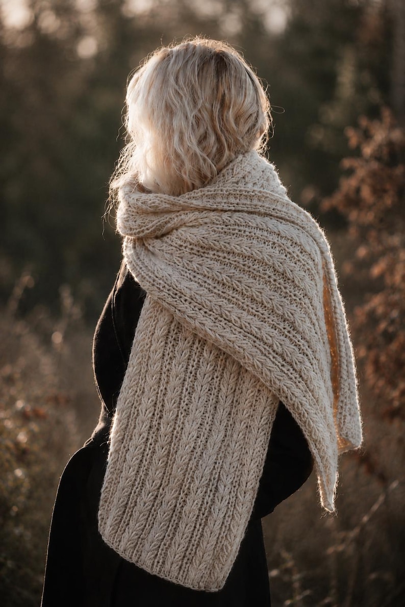 easy scarf knitting pattern, chunky knit scarf pattern. Warm wrap scarf knitting pattern, oversized women's knit scarf in worsted weight yarn, easy beginner cozy knit wrap PDF instant download. women knit scarf pattern, easy knitting pattern. rectangle scarf knit pattern. chunky heart scarf knit pattern