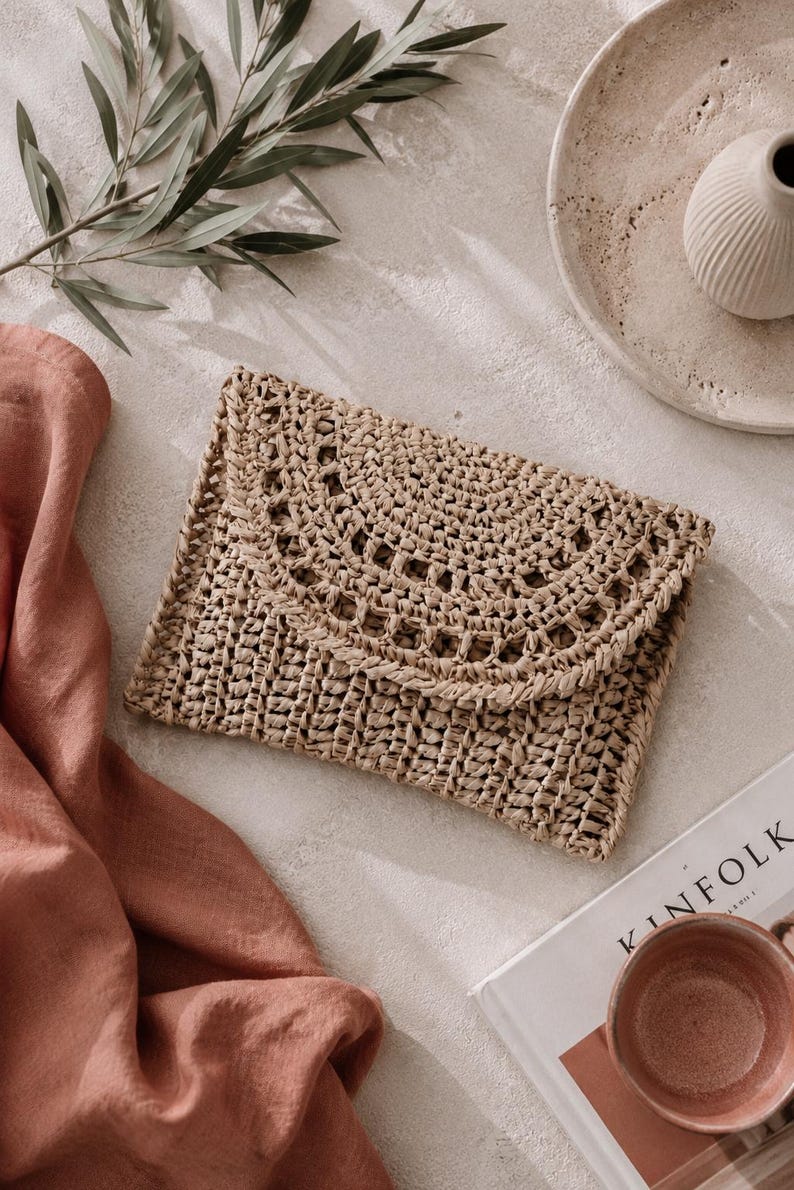 Raffia clutch crochet pattern, straw bag crochet pattern. crochet straw purse pattern. crochet raffia purse tote pattern. easy crochet purse. crochet tote handbag. straw summer bag crochet pattern. beginner crochet bag pattern.  Sunrise Clutch Crochet Pattern, Raffia Clutch Bag Crochet Pattern, Straw Summer Bag Crochet Pattern, Bag Crochet Pattern, Raffia Clutch Crochet Pattern, Summer Bag Crochet Pattern, Easy Crochet Patterns, Beginner Crochet Pattern, Tote Crochet Pattern