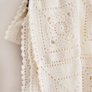 granny square blanket crochet pattern. crochet modern throw blanket. hygge decor modern crochet throw afghan decor blanket. granny square lace crochet throw baby blanket.