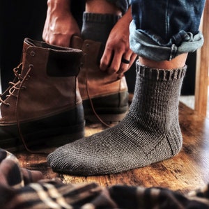 KNITTING PATTERN ⨯ Classic Men's Knit Socks Knitting Pattern, Easy Men Socks Knitting Pattern ⨯ Winter Boot Socks Knit Pattern for Men