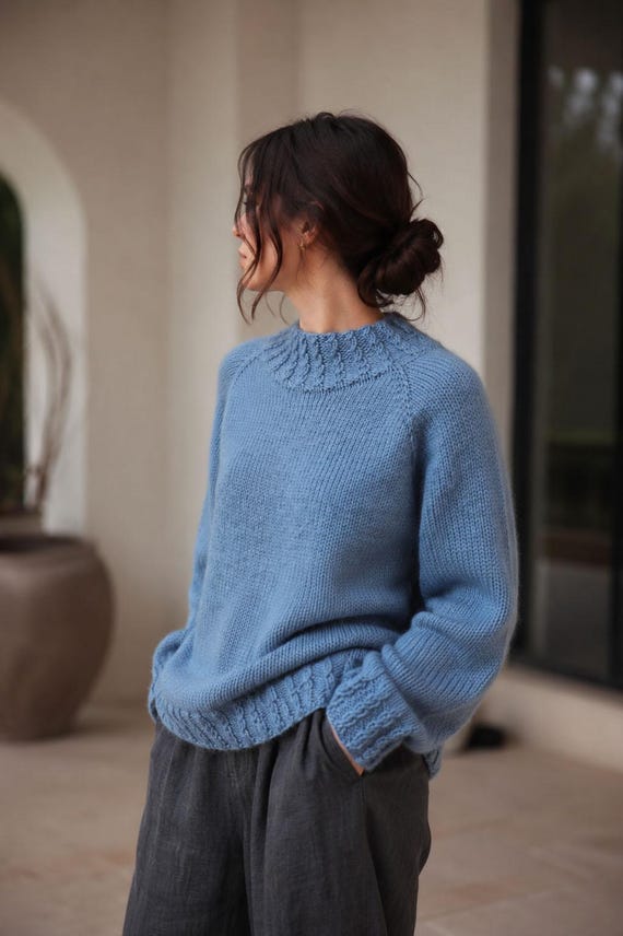 Cozy Knit Sweater Pattern, Oversize Raglan Sweater Knit Pattern, Mock Neck Pullover, Top-Down Seamless Faux-Cables Jumper, Video Tutorials