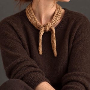 Bandana Scarf Knitting Pattern, Mini Tapered Neckerchief Scarf, Small Knit Scarf, Petite Knit Scarf Pattern, Easy Beginner Knitting, Videos