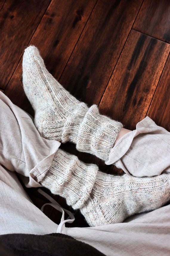 KNITTING PATTERN ⨯ Ribbed Socks Knit Pattern ⨯ Cozy Knit Socks Pattern, Easy Socks Knitting Pattern ⨯ Classic Rib Socks Knit Pattern