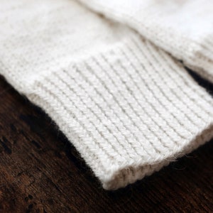 KNITTING PATTERN Gloves Knitting Pattern, Classic Gloves Knit Pattern Winter Gloves Knitting Pattern, Easy Knit Gloves Pattern Mittens image 3