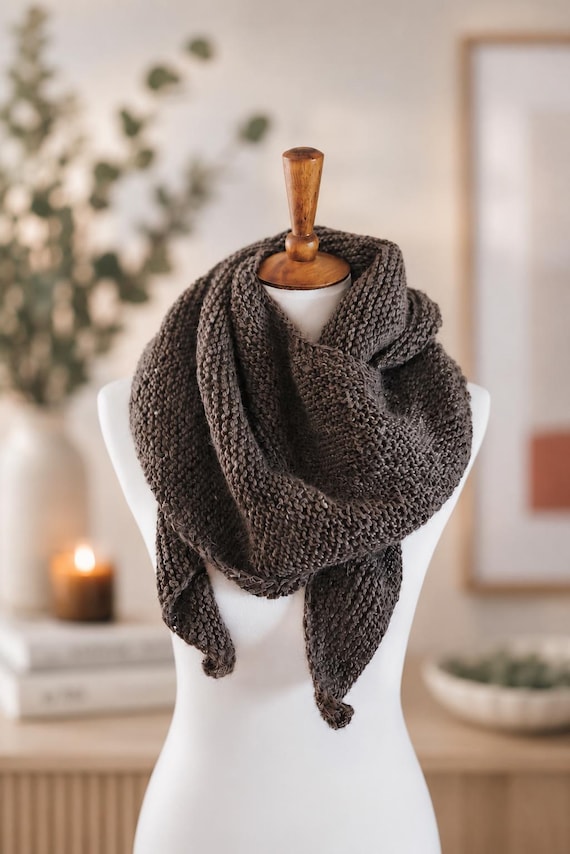 Beginner Scarf Knitting Pattern, Easy Scarf Knitting Pattern, Tapered Ends Boomerang Scarf Knit Pattern, Easy Shawl with Video Tutorials