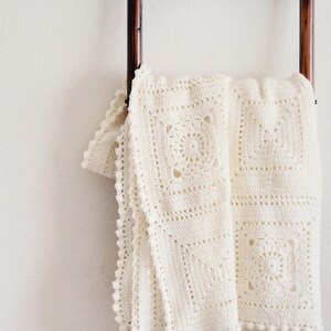 granny square blanket crochet pattern. crochet modern throw blanket. hygge decor modern crochet throw afghan decor blanket. granny square lace crochet throw baby blanket.
