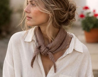 Easy Bandana Scarf Knitting Pattern, Easy Knit Triangle Scarf Pattern, Knit Triangle Neckerchief Scarf Beginner Knit, Video Tutorials