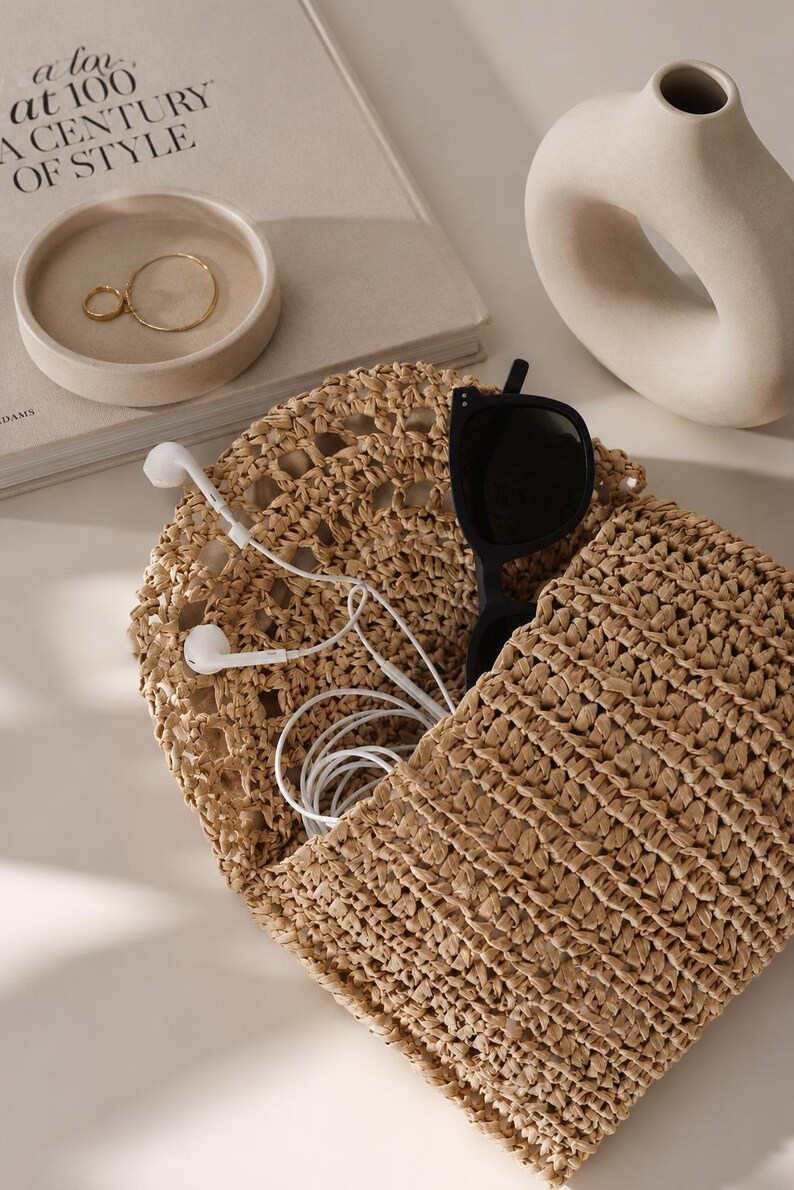 Raffia clutch crochet pattern, straw bag crochet pattern. crochet straw purse pattern. crochet raffia purse tote pattern. easy crochet purse. crochet tote handbag. straw summer bag crochet pattern. beginner crochet bag pattern.  Sunrise Clutch Crochet Pattern, Raffia Clutch Bag Crochet Pattern, Straw Summer Bag Crochet Pattern, Bag Crochet Pattern, Raffia Clutch Crochet Pattern, Summer Bag Crochet Pattern, Easy Crochet Patterns, Beginner Crochet Pattern, Tote Crochet Pattern