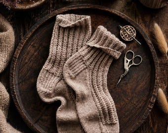 Top-Down Crew Socks Knitting Pattern, Textured Knit Socks for Women, Easy Ribbed Knit Socks with Video Tutorials