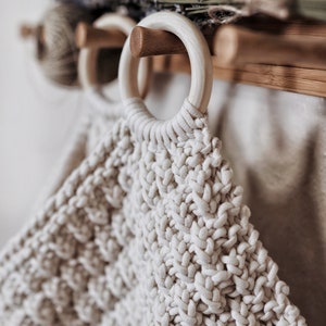 KNITTING PATTERN ⨯ Farmhouse Trivet Knitting Pattern, Easy Knitting Pattern, Wooden Ring Potholder Knit Pattern ⨯ Beginner Knitting Pattern