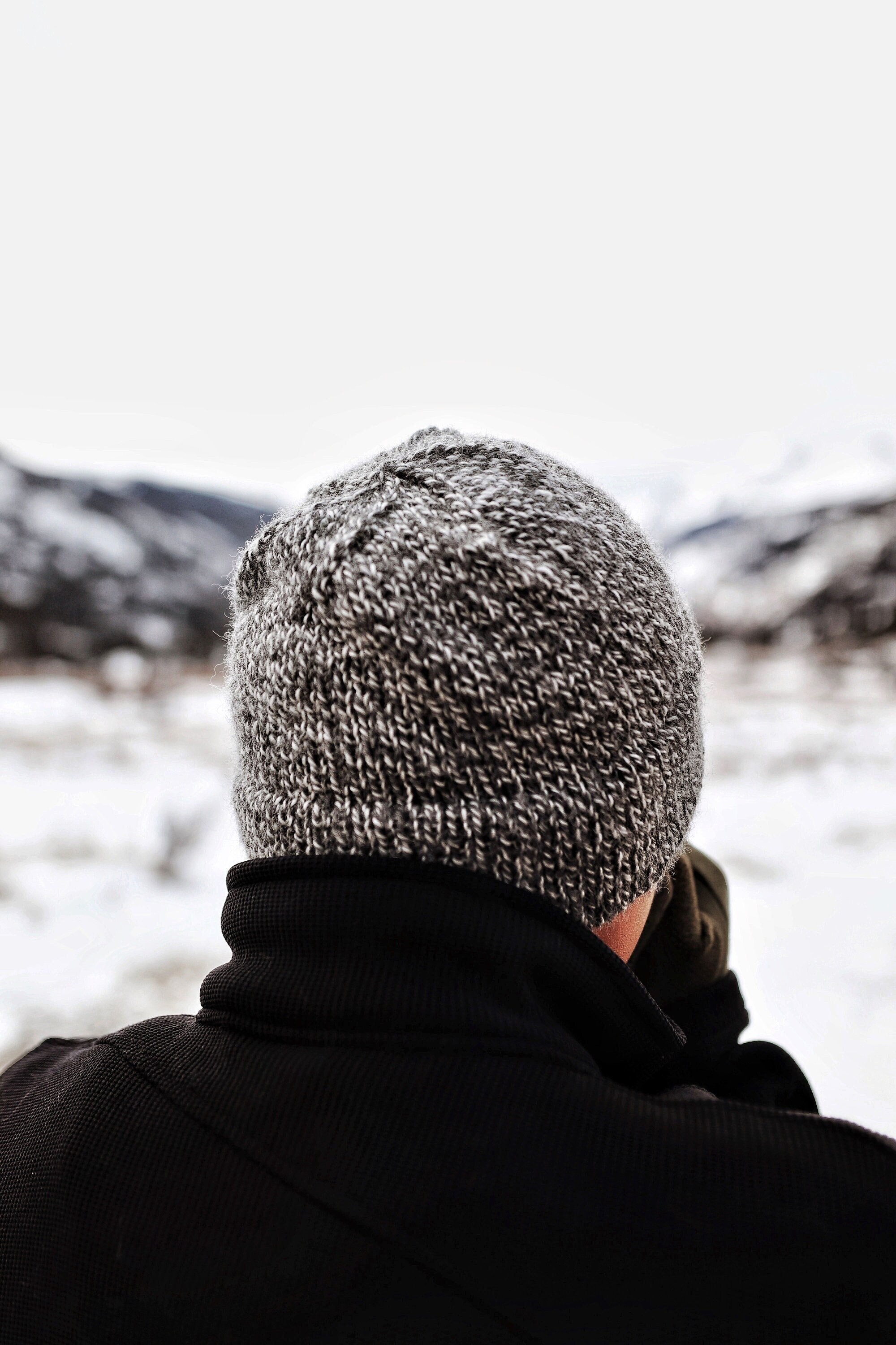 Chunky brim beanie dark grey mélange – Totême