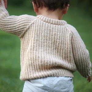 KNITTING PATTERN ⨯ Baby Sweater Knitting Pattern, Fisherman Rib Raglan ...