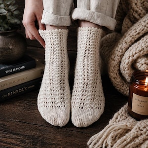 Vintage Lace Socks Knitting Pattern, Womens Knit Socks Pattern, Top-Down Crew Socks Knitting Pattern Easy with Video Tutorials