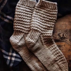 KNITTING PATTERN Men's Socks Knitting Pattern, Classic Men's Sock Knit Pattern Beginner Sock Knitting Pattern, Easy Knit Socks For Men image 4